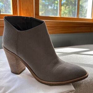 Vince Easton Bootie